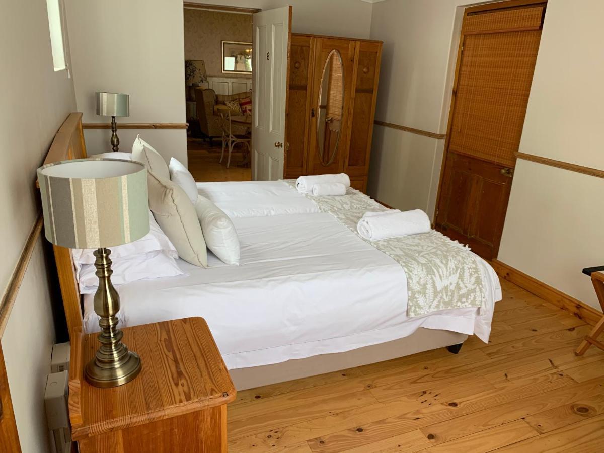 Avenues Guest House Stellenbosch Bagian luar foto