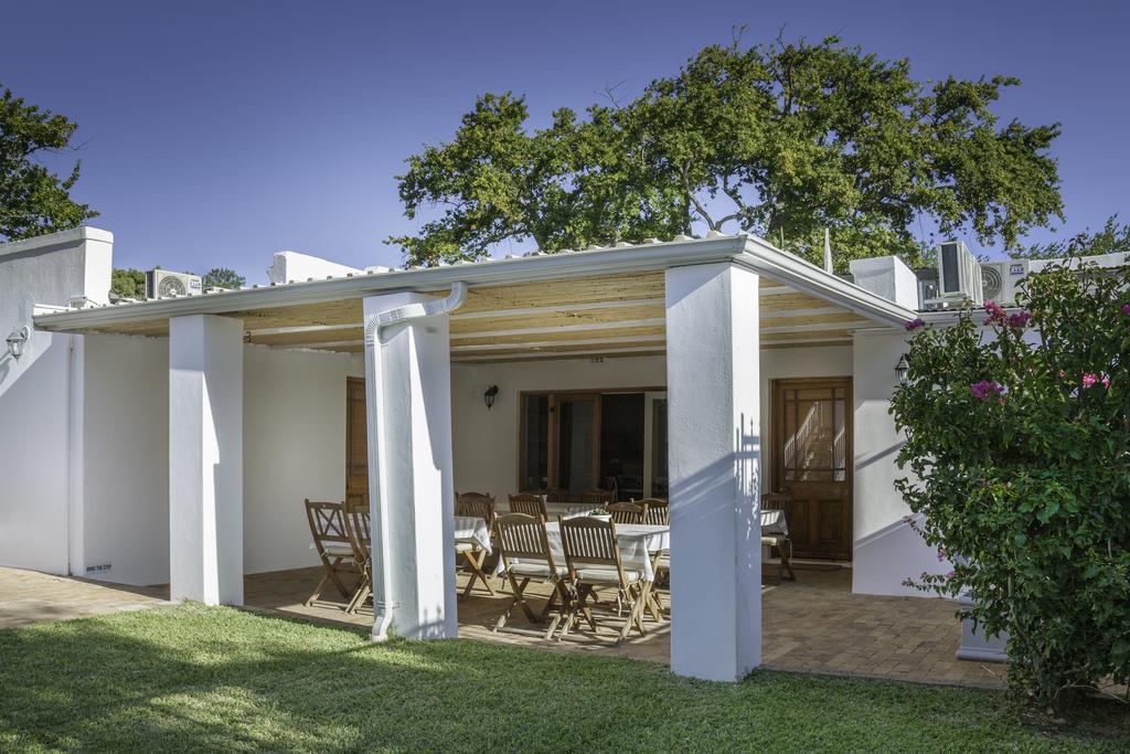 Avenues Guest House Stellenbosch Bagian luar foto